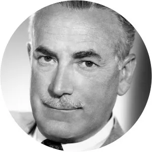 Raymond Bailey