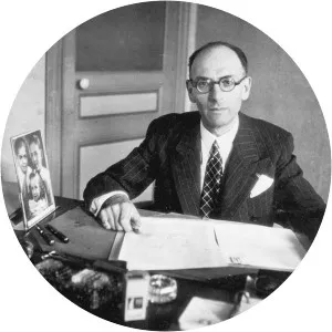 Raymond-Raoul Lambert