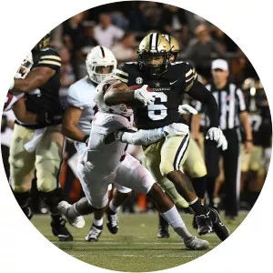 Re'Mahn Davis - American football player