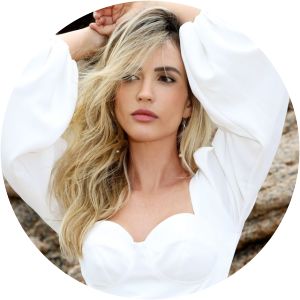 Rebecca Lima photograph