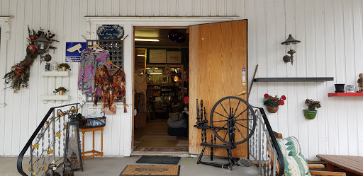 Recycled Rakkestad - Antique store in Degernes, Norway