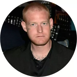 Redmond O'Neal - Voice actor ‧ Farrah Fawcett's son