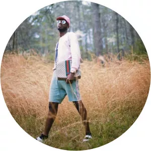 Reej Bawstun - Musical artist