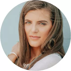 Regan Stewart - Singer