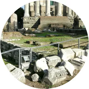 Regia - Building in Italy