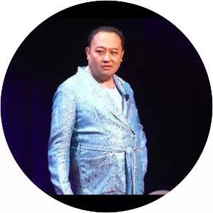 Regie Cabico