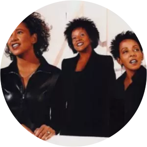 Regina Correia José Maria photograph