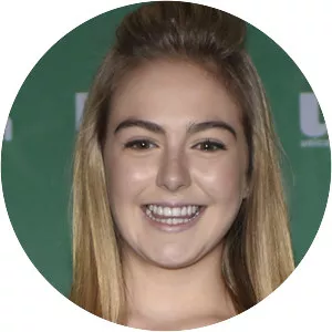 Regina Pavón - Actress