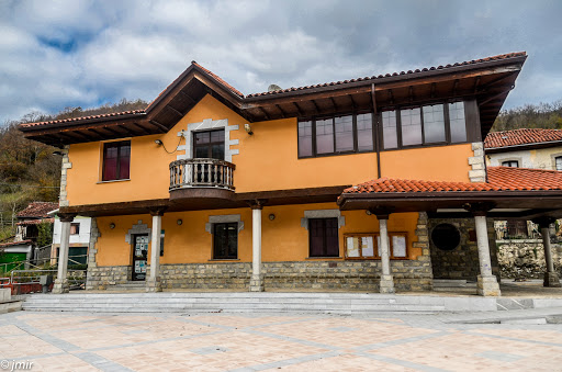 Registro General del Ayuntamiento de Ponga - Government office in San Juan de Beleno, Spain