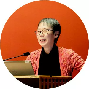Reiko Tomii - Historian
