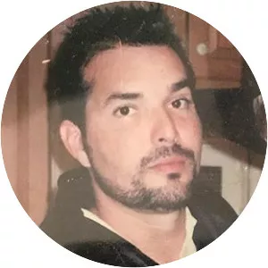 Reinaldo Thorne - Bella Thorne's father