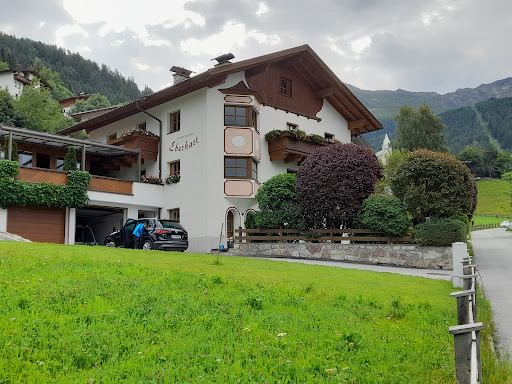 Reinhard Eberhart - Homestay in Fendels, Austria