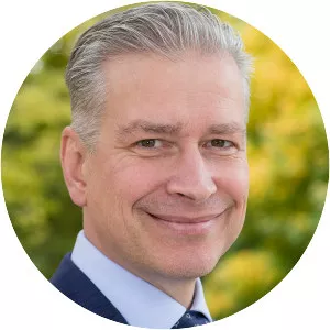 Remko Van Hoek - Professor