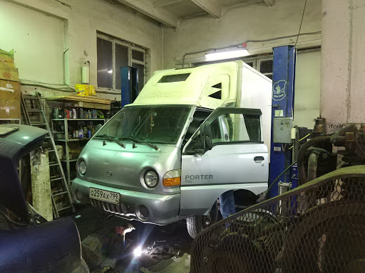 Remont Khenday Porter