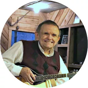 Ren Rutledge - Musical artist