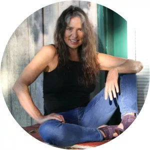 Renee Armand - Singer