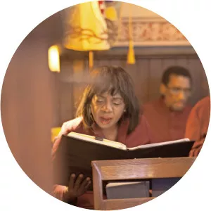 Renée Minus White Musician