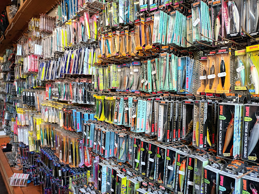 Reparadouro - Fishing store in Vila Nova de Gaia, Portugal