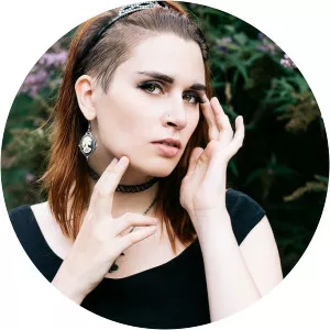 Resi Noth - Fictional character