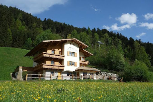 Residence Alpin - Indoor lodging in Rohrberg, Austria