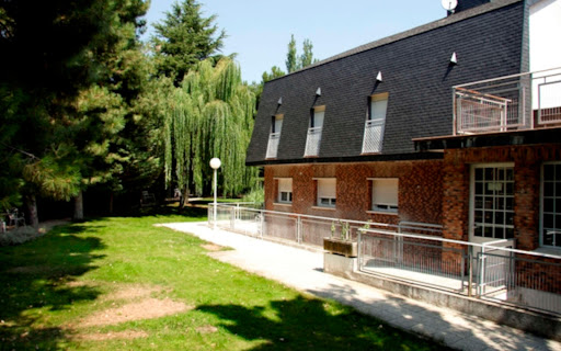 Residencia La Jarosa - Nursing home in Guadarrama, Spain