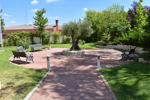 Residencia para Mayores Ballesol Mirasierra ***** - Retirement home in Madrid, Spain