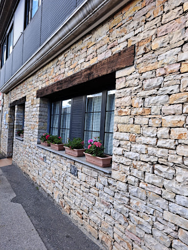 RESIDENCIAL OUTRA BANDA SL - Nursing home in Posada de Llanera, Spain