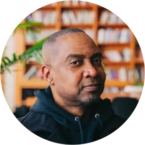 Resmaa Menakem - Author