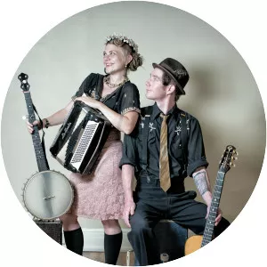 Resonant Rogues - Musical group