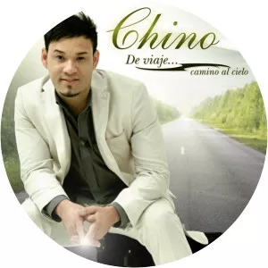 Reynaldo Santiago - Singer