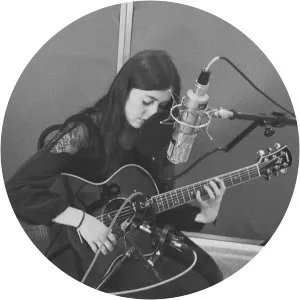 Rhona Macfarlane - Singer