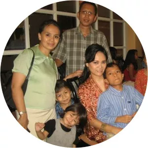 Ria Moerdani - Leonardus Benjamin Moerdani's daughter