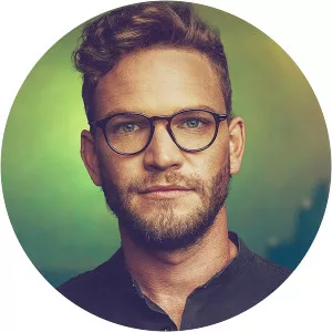 Riaan Benade - Singer