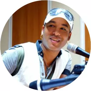 Ricardo Amaray Musician