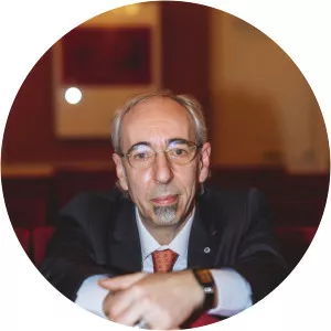 Ricardo Mateos Sáinz de Medrano - Author