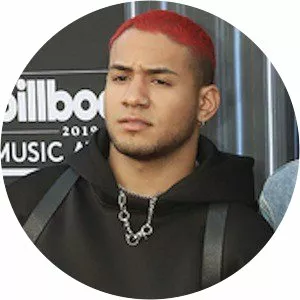 Richard Camacho - Singer