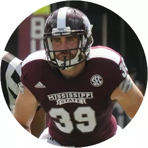 Richie Brown - American football linebacker