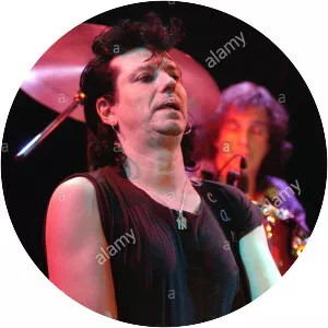 Richie Scarlet - Guitarist