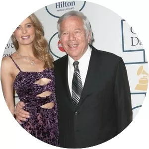 Ricki Noel Lander - American actress