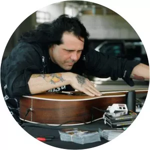 Ricko Mortis - Musical artist