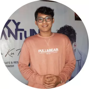 Ricky Rantung - Singer