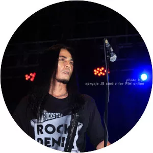 Ricky Teddy - Musician