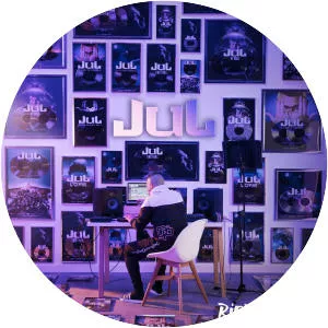 Rien 100 Rien - Album by Jul