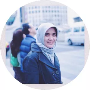 Rike Dhamayanti - Iqbaal Ramadhan's mother