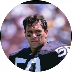 Riki Ellison - Football player