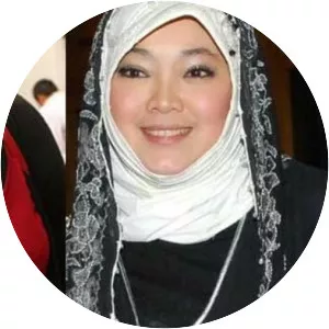 Rina Gunawan