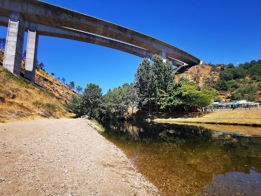 Rio Tinhela - Beach pavillion in Portugal