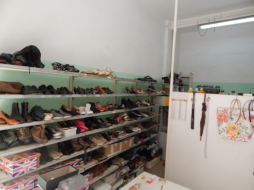Riparazione Calzature Panfili - Shoe repair shop in Genoa, Italy