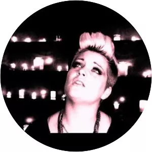 Rizzi Myers - YouTuber