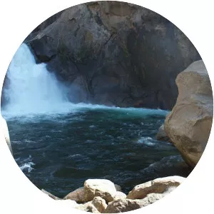 Roaring River Falls - Waterfall